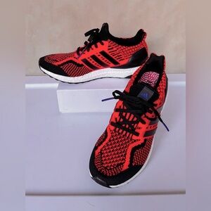 Adidas Ultraboost 5 DNA "Orange/Black/White" sneakers Size 9 NWOB